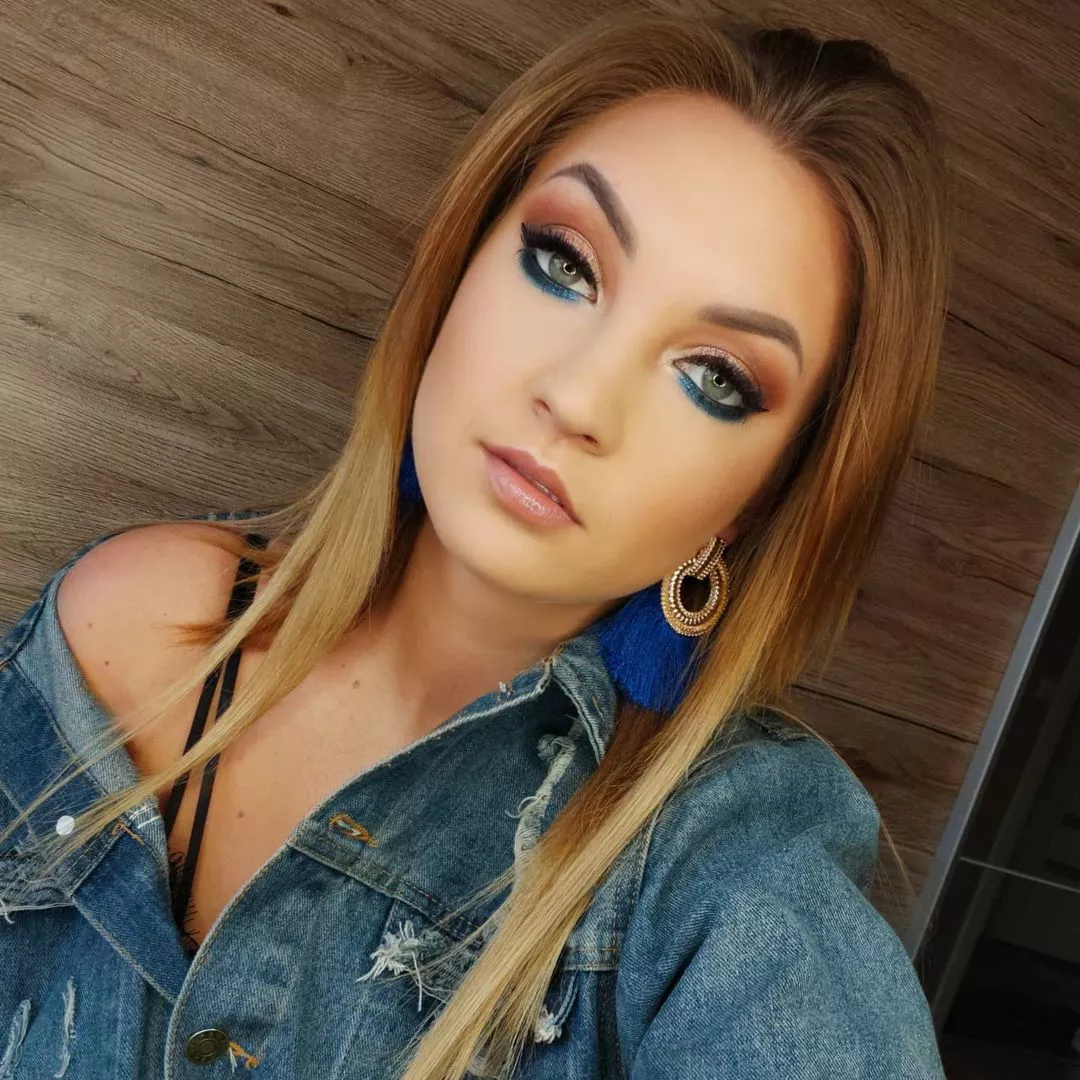 Zjawiskowo piękna żona Artysty disco polo robi wielką karierę! Swym blaskiem przyćmiewa wiele gwiazd! 